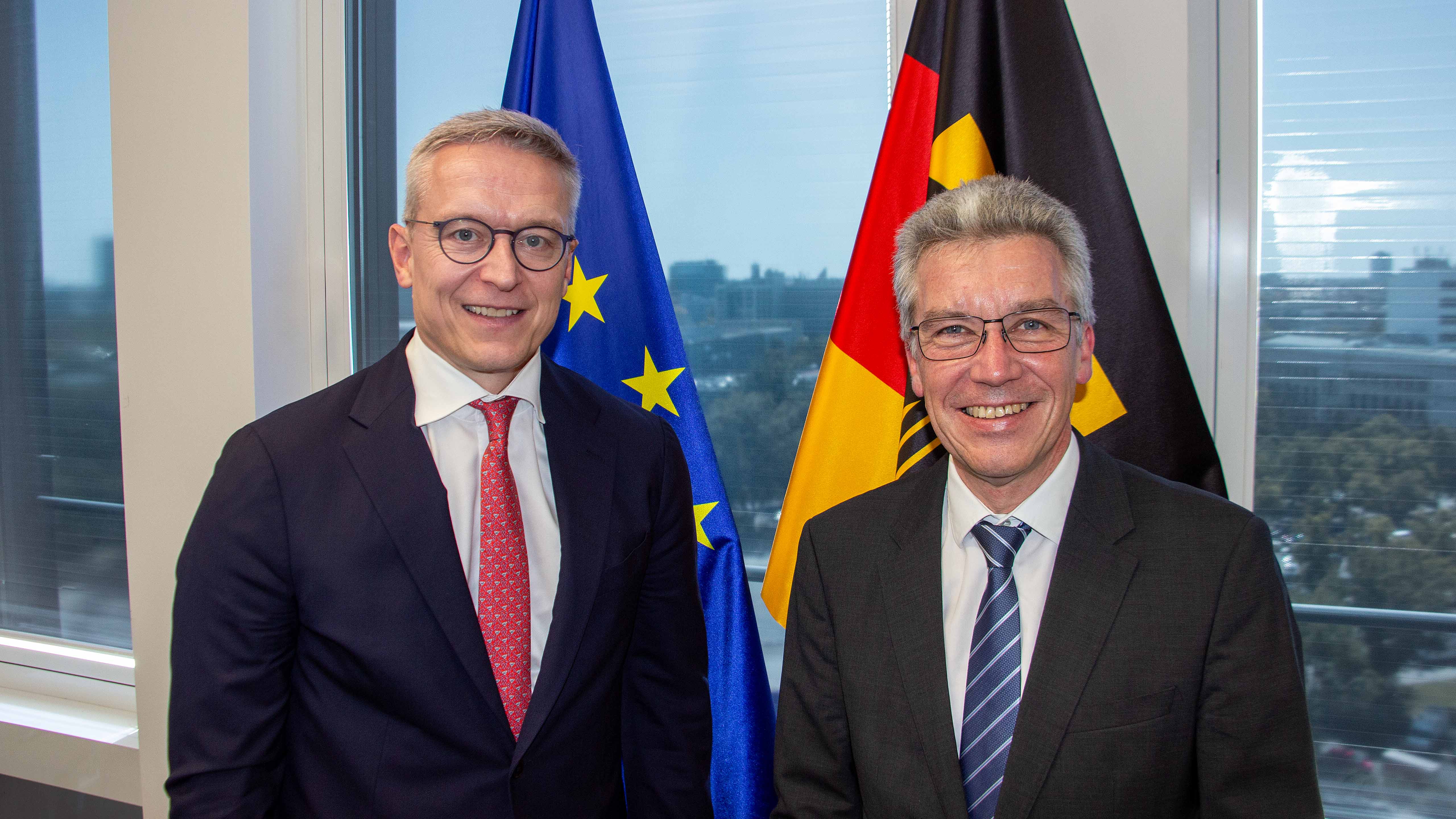 Dr. Karsten Wildberger und Dr. Stefan Hofschen Dr. Karsten Wildberger und Dr. Stefan Hofschen