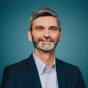 Porträtfoto von Pressesprecher Marc Thylmann